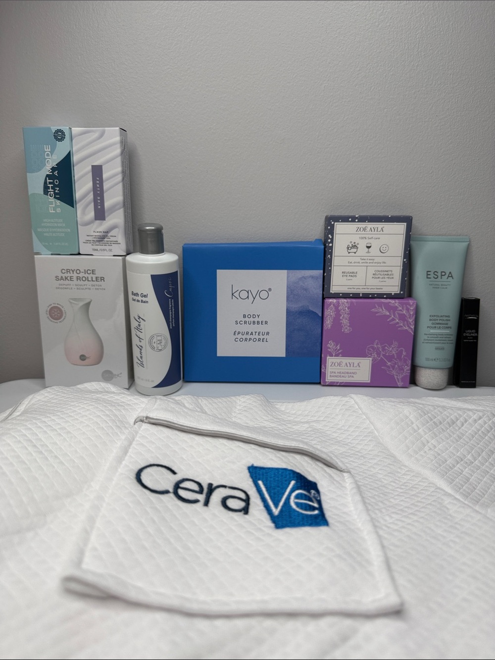 NIB $370+ Value Skincare/Body Care Bundle (CeraVe, Fenty Skin, ESPA & Zoë Ayla)